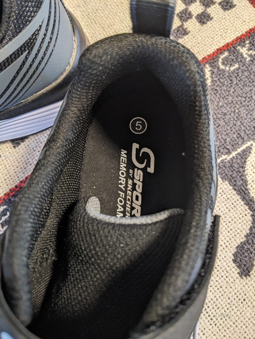 Skechers Boys Black & White Athletic Sneaker with Strap Size 5 - Picture 4 of 5
